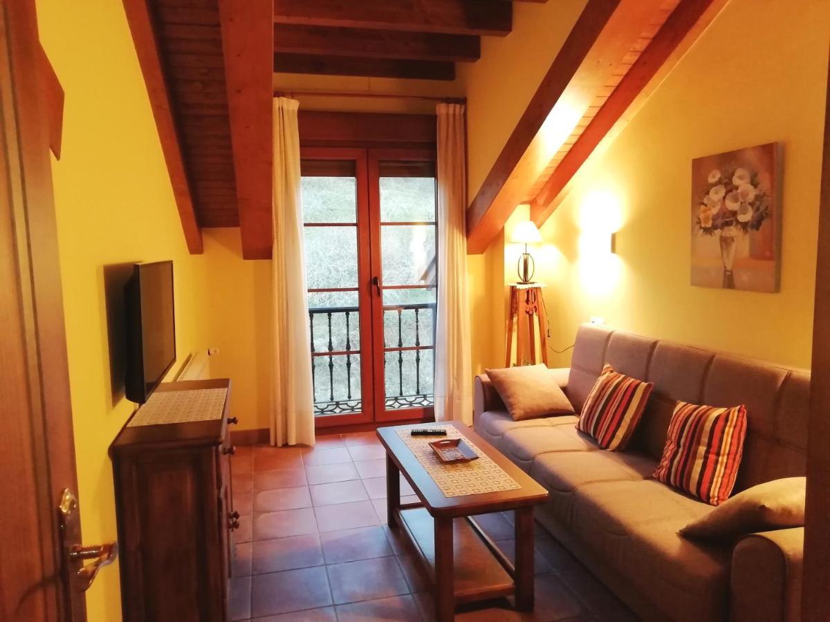 葡萄园小屋公寓 Onís 外观 照片