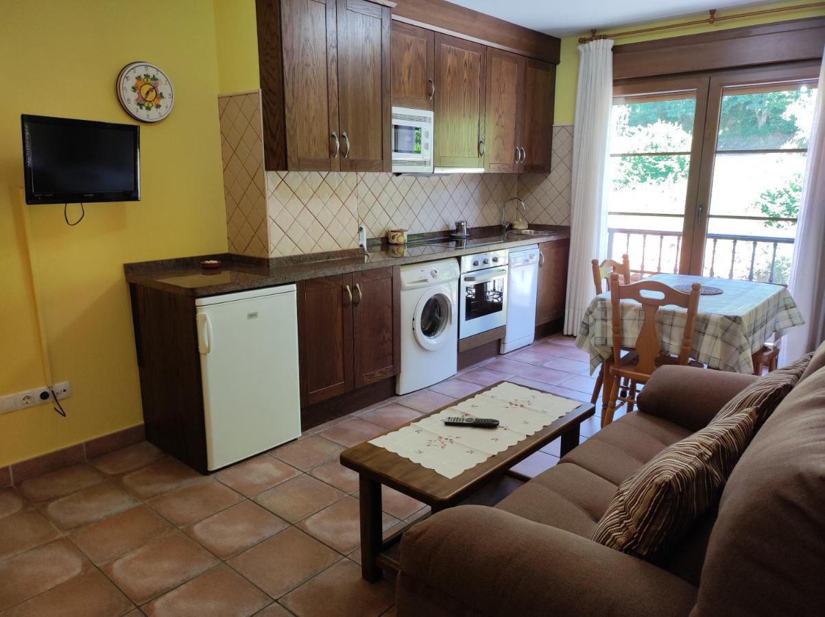葡萄园小屋公寓 Onís 外观 照片