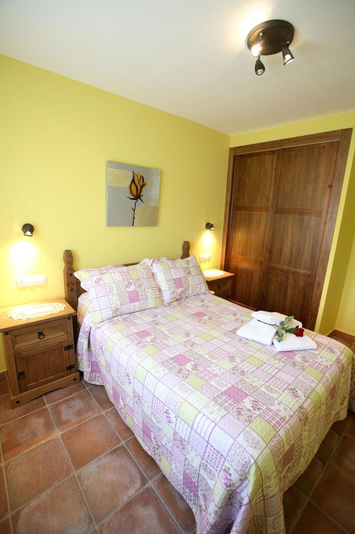 葡萄园小屋公寓 Onís 外观 照片