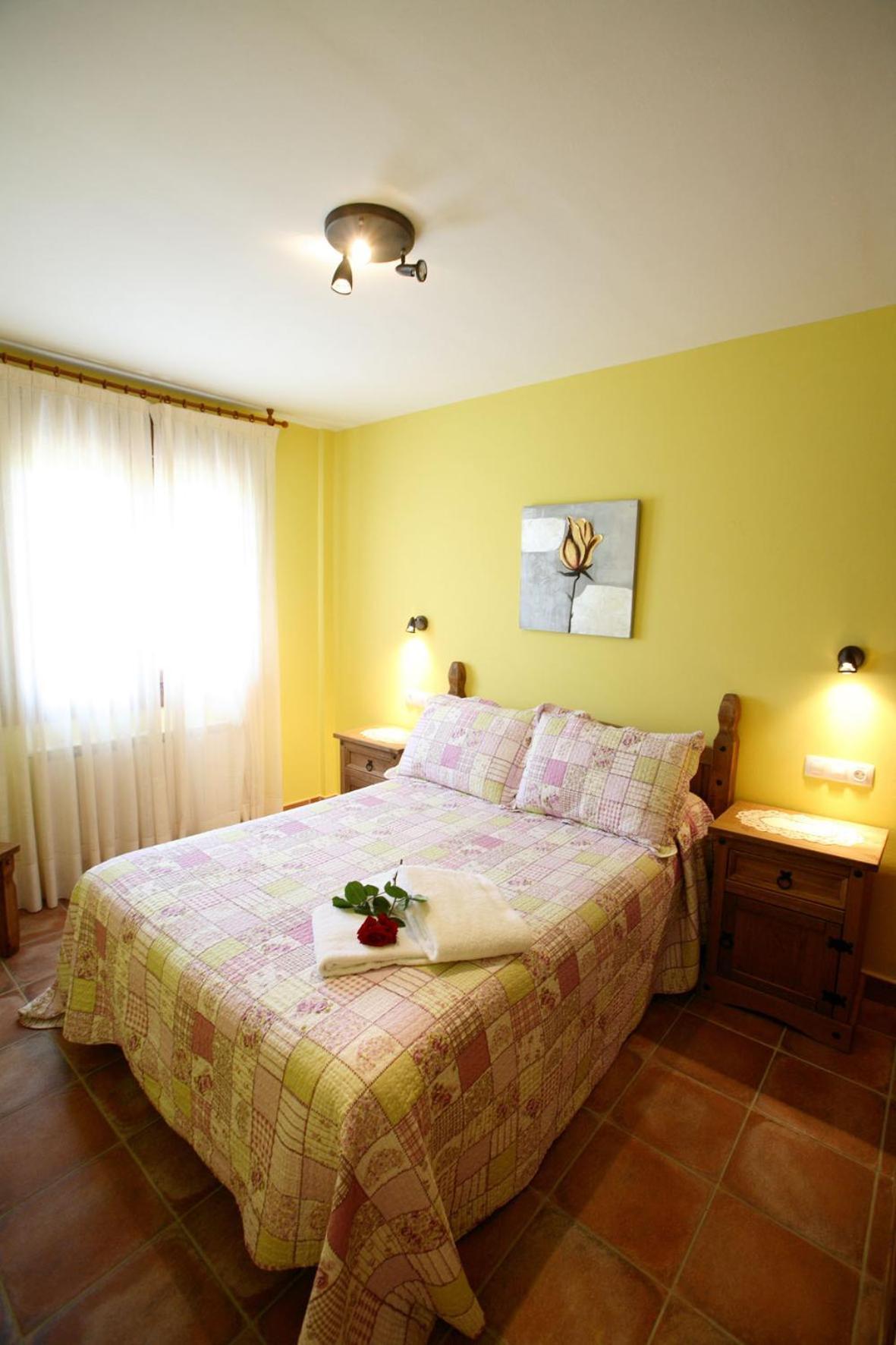葡萄园小屋公寓 Onís 外观 照片