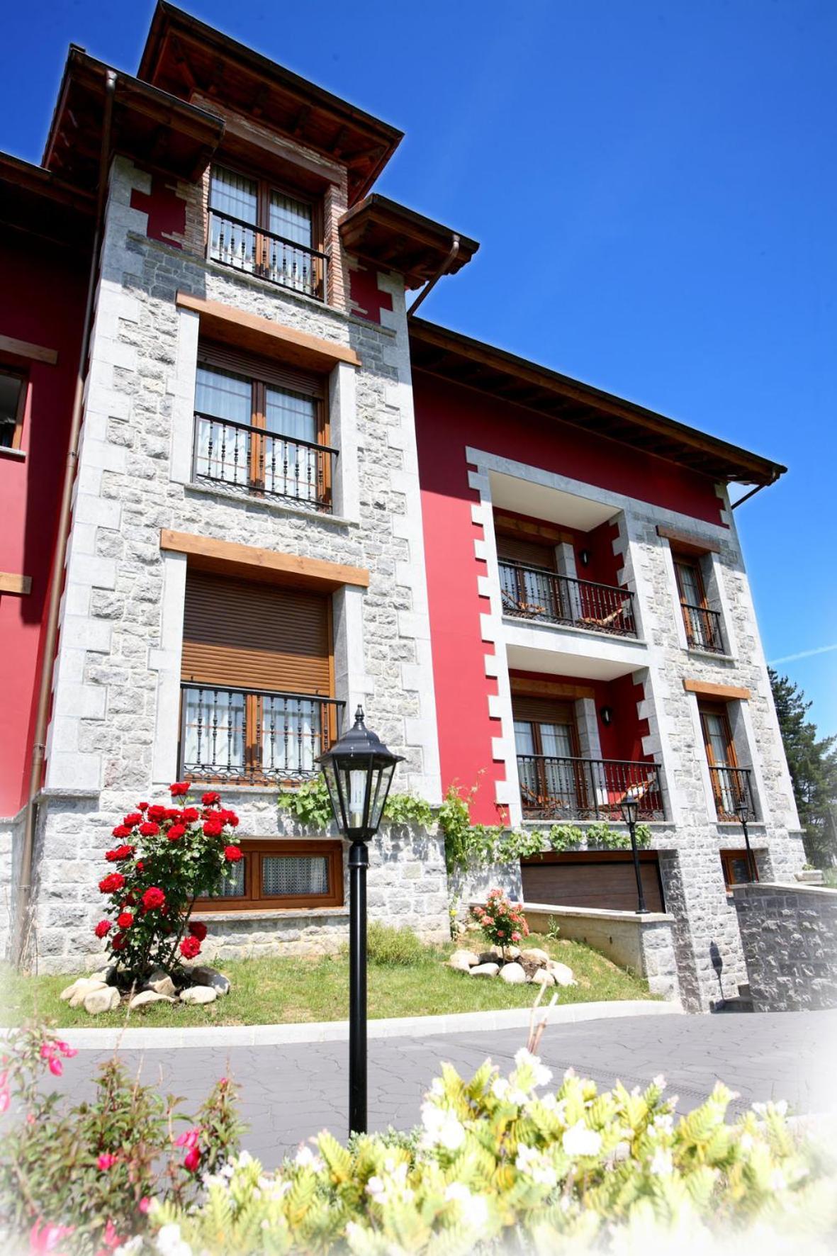 葡萄园小屋公寓 Onís 外观 照片